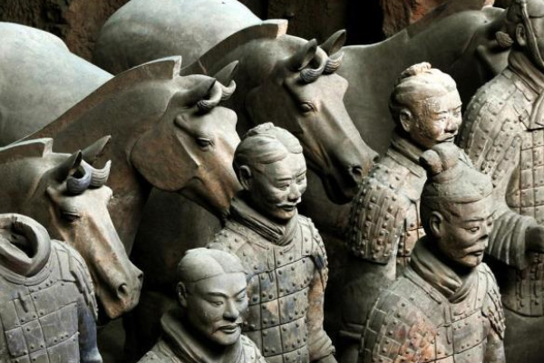 秦始皇陵为什么至今没挖完：谜底墓中藏(国际著名遗址不敢开)