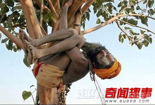 探秘印度苦行僧 吃尸体充饥和恋尸癖