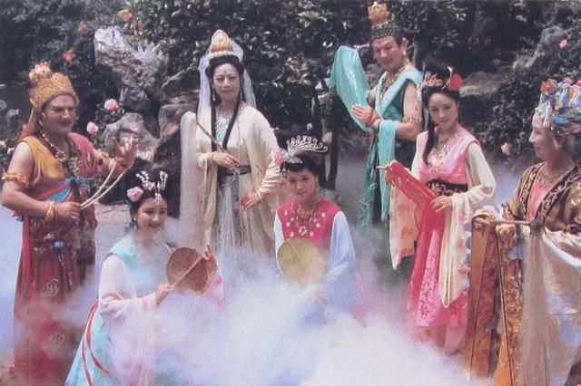 《敢问路在何方》一直跳票，美方想让女人演唐僧？六小龄童真会玩