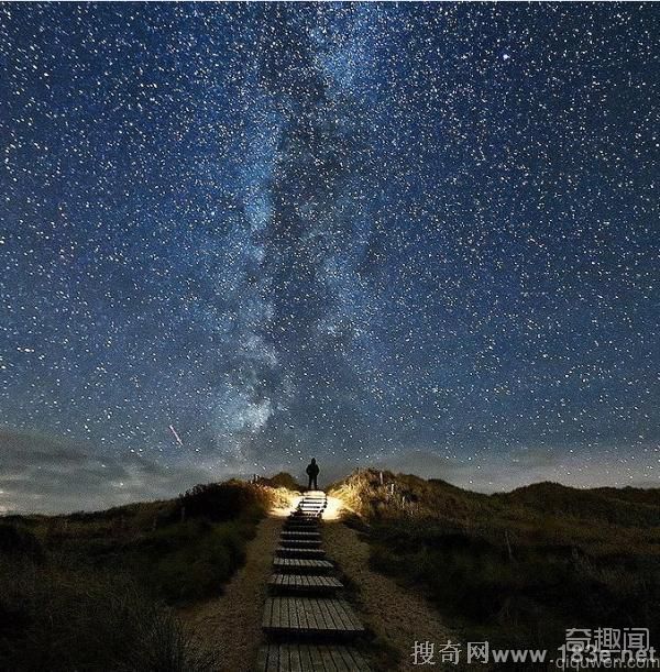  满天都是大眼睛！银河星海美得惊人