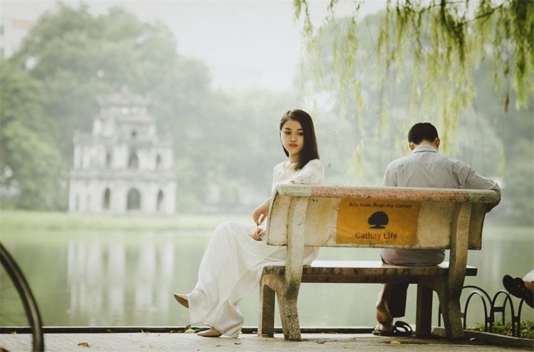 “别人家老公……”：中年男人最敏感的这个字，有人却用来加薪