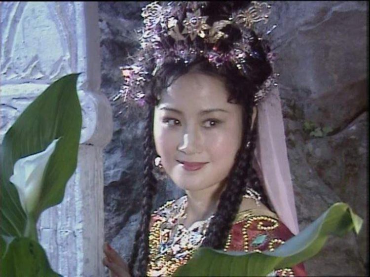 西游记男妖吃唐僧为长生不老，女妖嫁给唐僧是为何？根本不是爱情