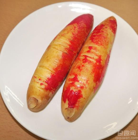 血淋淋的指甲面包 你敢吃吗