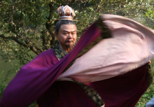 谁最有可能成镇元大仙的师父？东华帝君透露过，观音菩萨话中有话