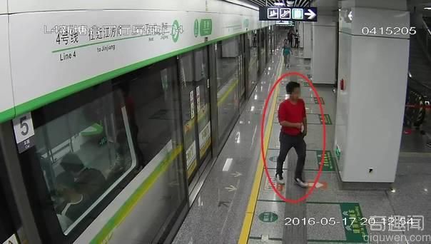 杭州男子尾随女生摸臀部 称喜欢摸穿裙子女生