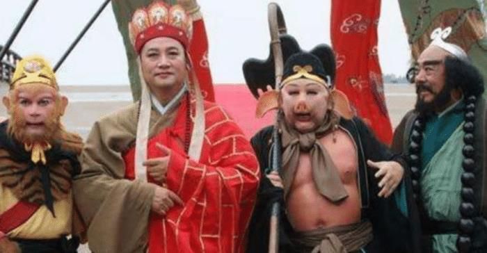 唐僧娶了中国女首富，孙悟空娶了“玉兔精”，就数八戒最厉害！