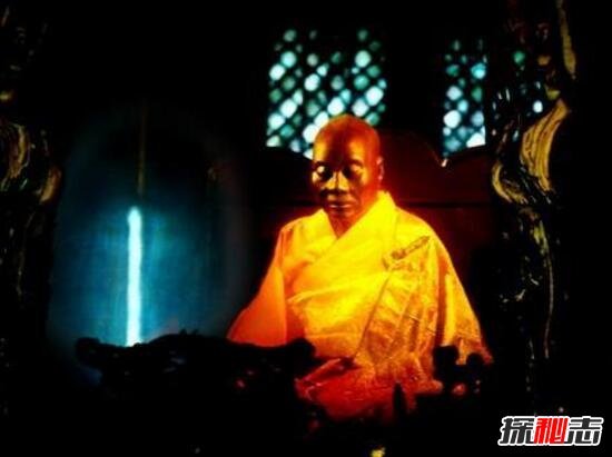 禅宗六祖慧能大师肉身千年不腐之谜，刻意塑造而成(假的)