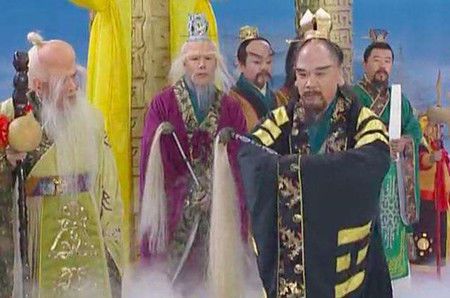 西游记，孙悟空大闹天宫时，为什么元始天尊不出手
