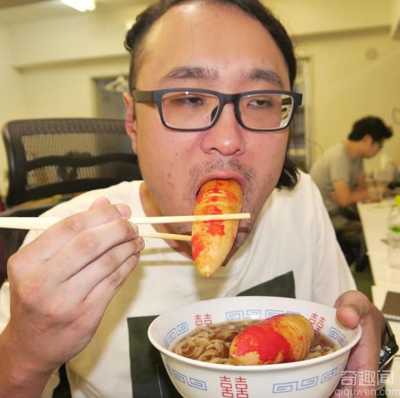 血淋淋的指甲面包 你敢吃吗