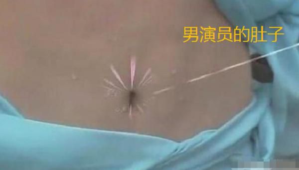 西游记女演员不愿穿露脐装，导演只好用这个办法，观众信了30多年